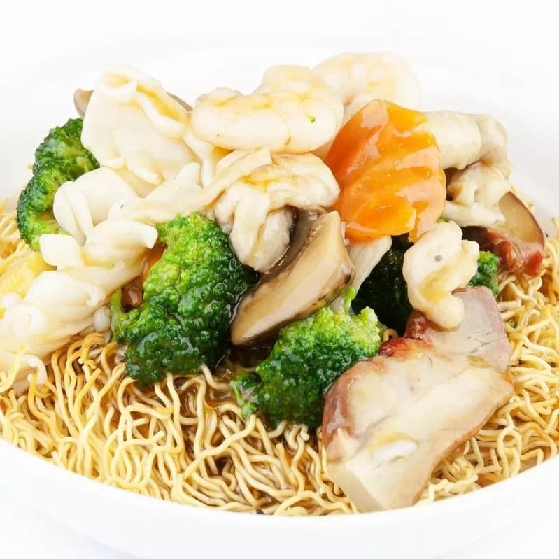 Classic Mixed Protein Chow Mein