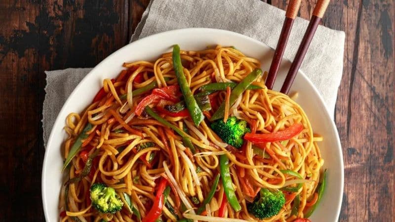 Szechuan Vegetable Chow Mein