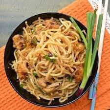 Szechuan Prawn Chow Mein
