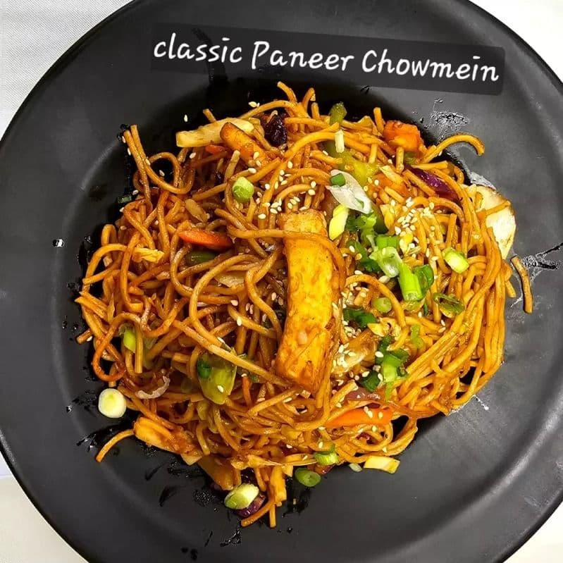 Classic Paneer Chow Mein