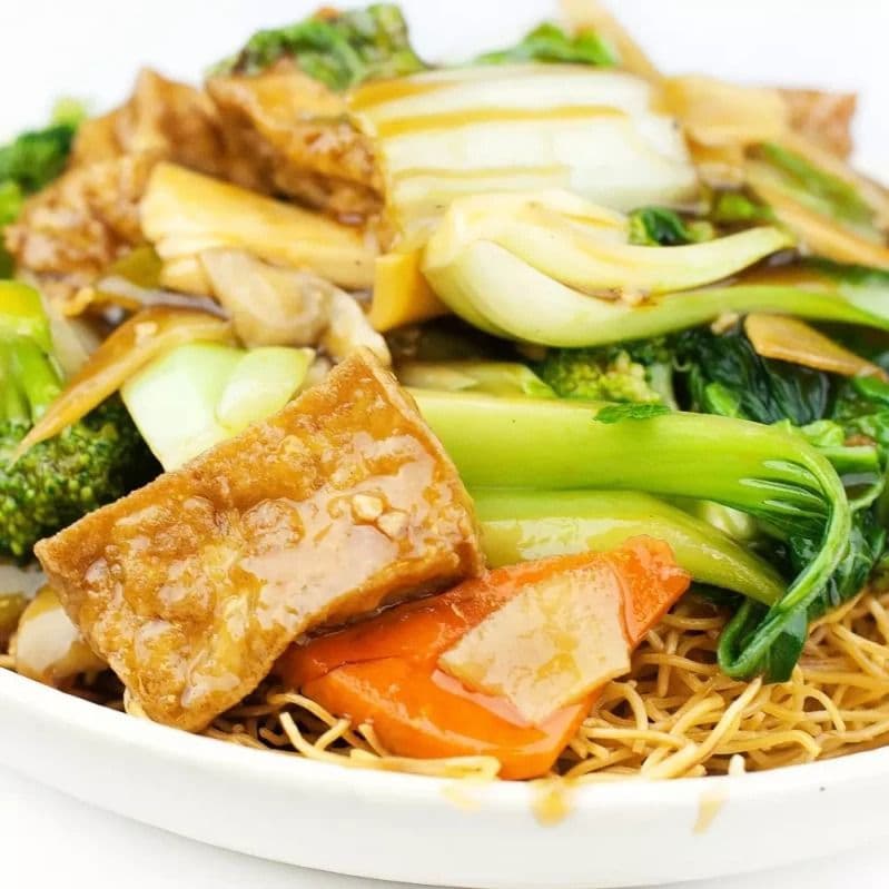 Classic Tofu Chow Mein