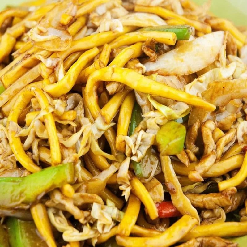 Shanghai Style Chicken Thick Noodles