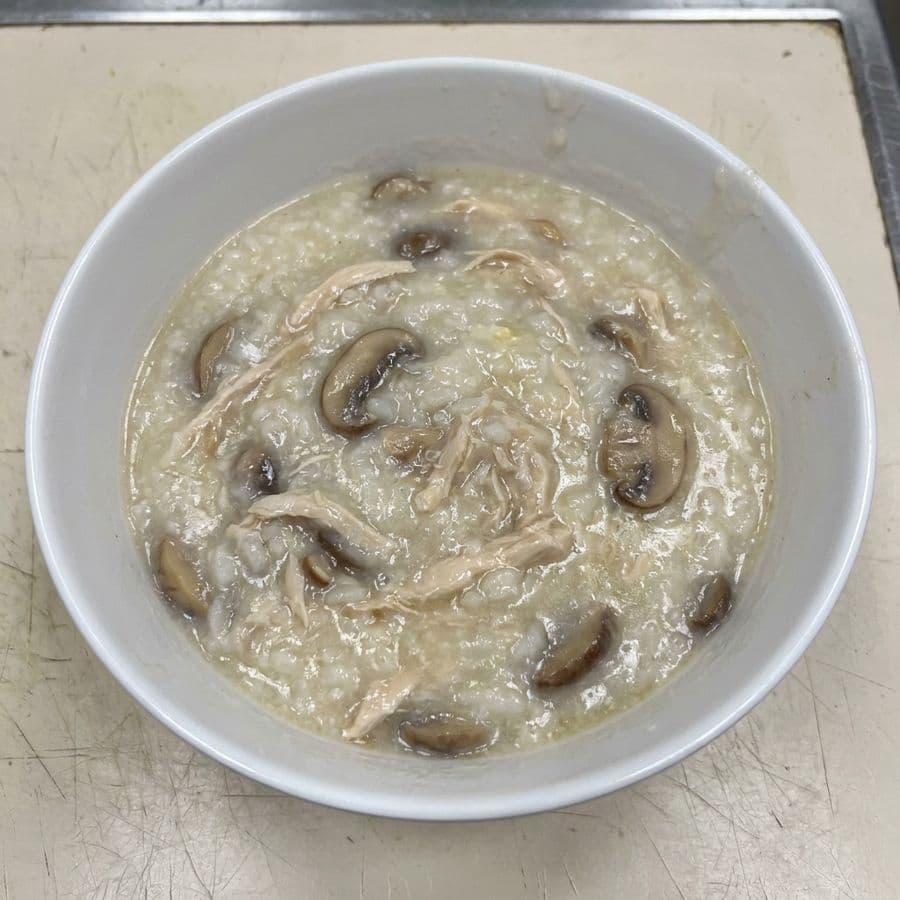 Boneless Chicken & Mushroom Congee