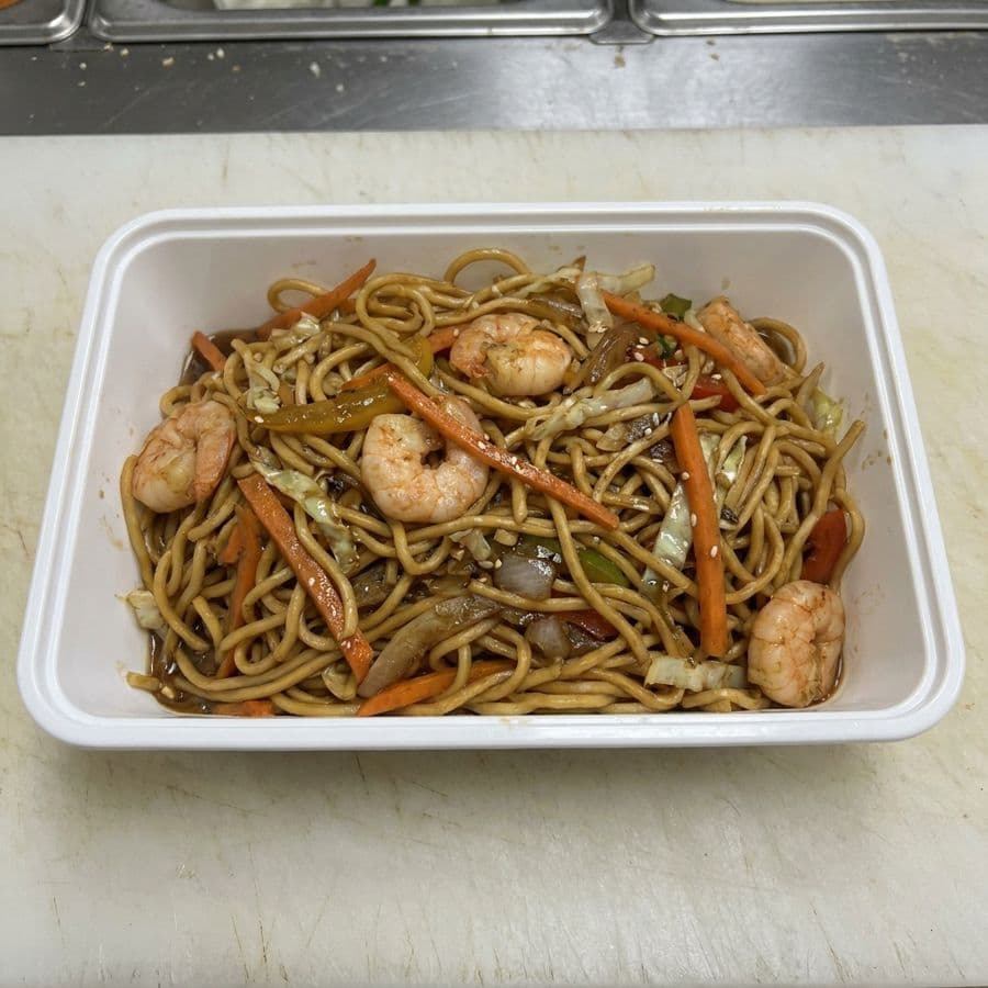 Classic Prawn Chow Mein