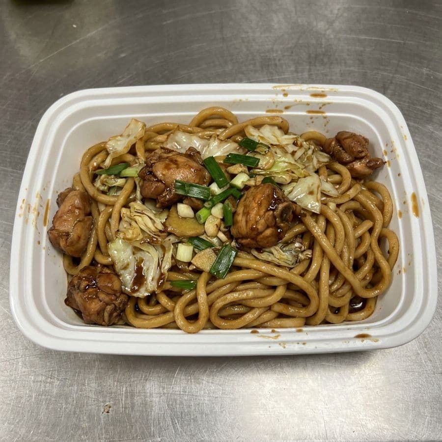 Shanghai Style Chicken Thick Noodles